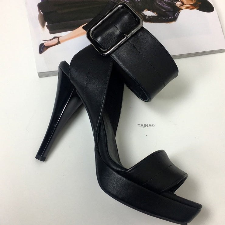 Black Bold Belted Heeled Shoes 13 cm - Tajna Club