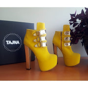 Metallic Belted Yellow Suede Platform Booties - Tajna Club
